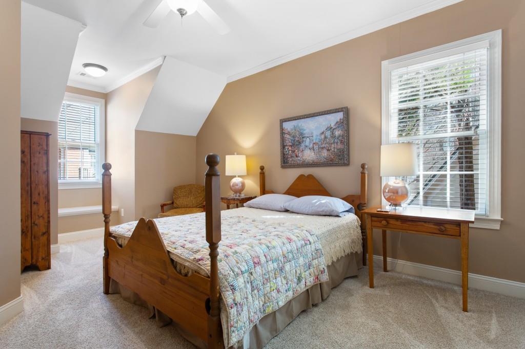 1071 Hedge Rose Court NE