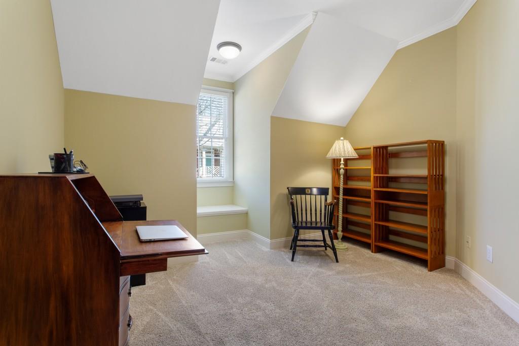 1071 Hedge Rose Court NE