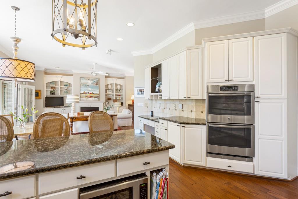 1071 Hedge Rose Court NE