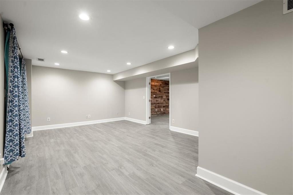 870 Fox Hollow Parkway