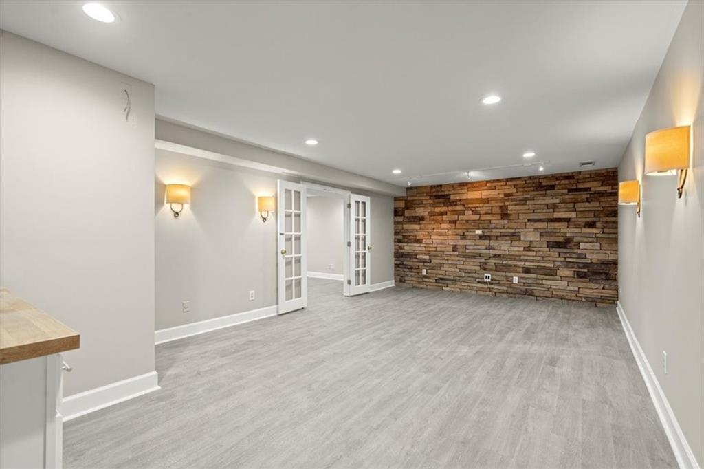 870 Fox Hollow Parkway