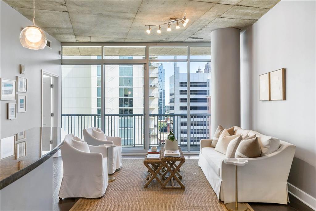 44 Peachtree Place Unit 1830