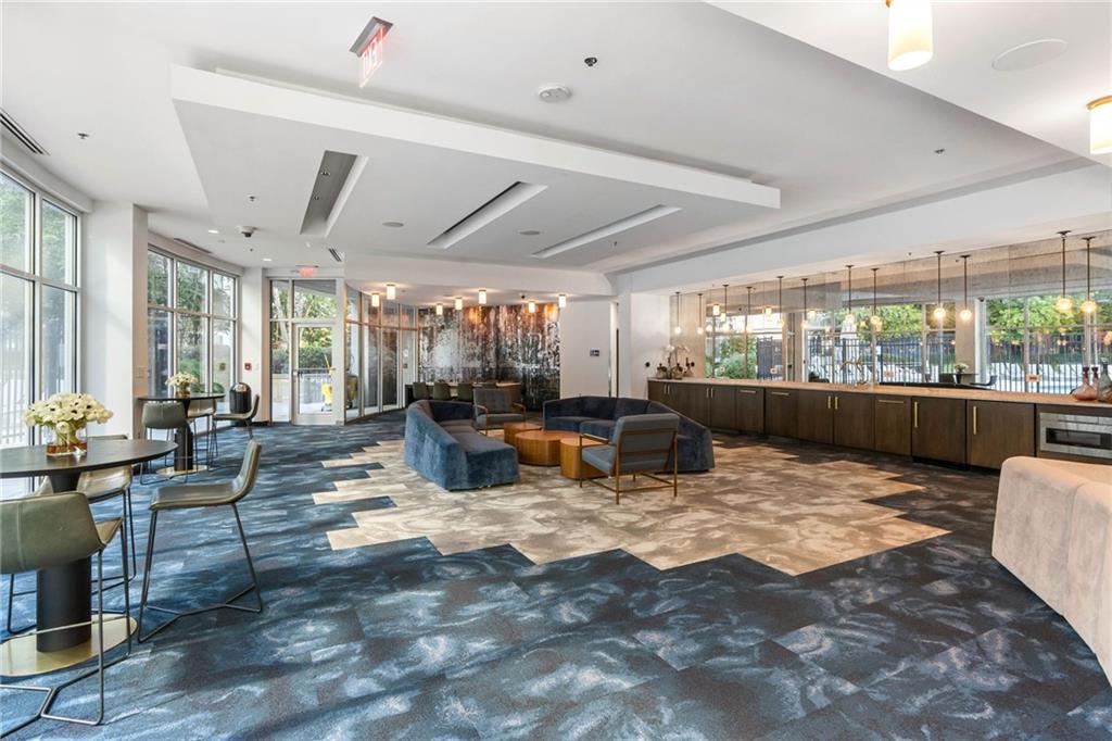 44 Peachtree Place Unit 1830