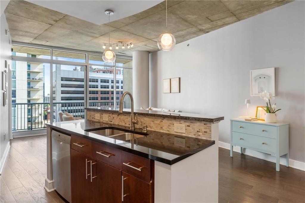 44 Peachtree Place Unit 1830
