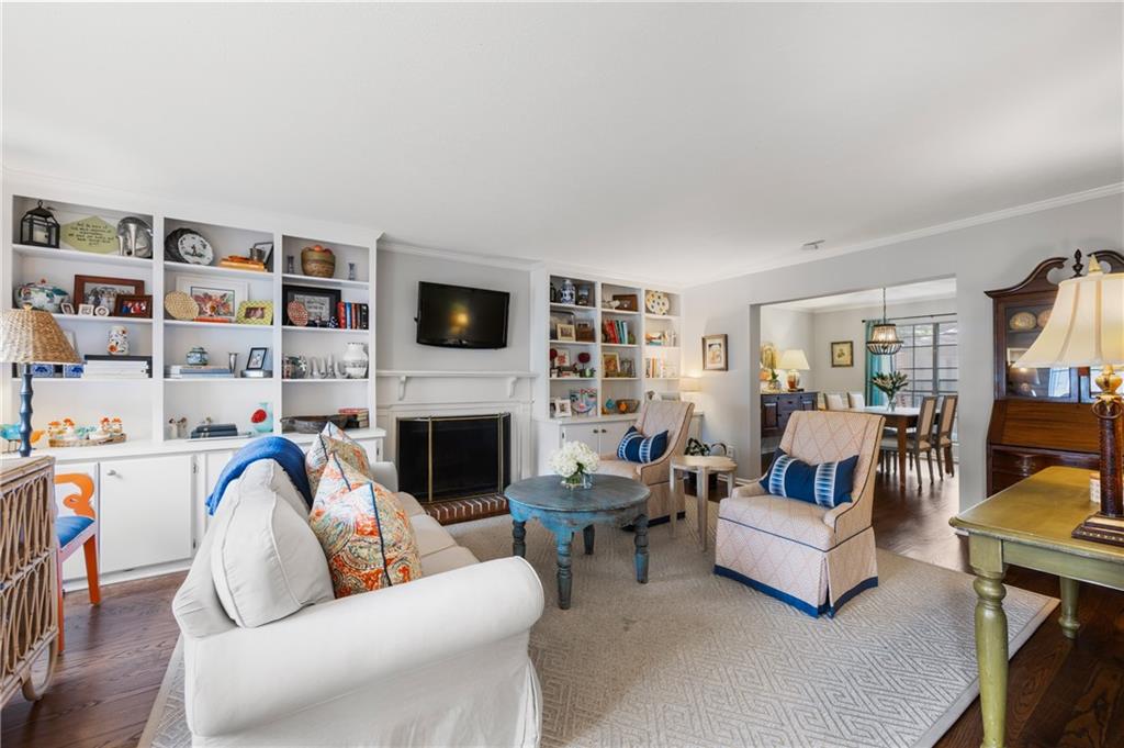 1 Bassett Hall Place NW