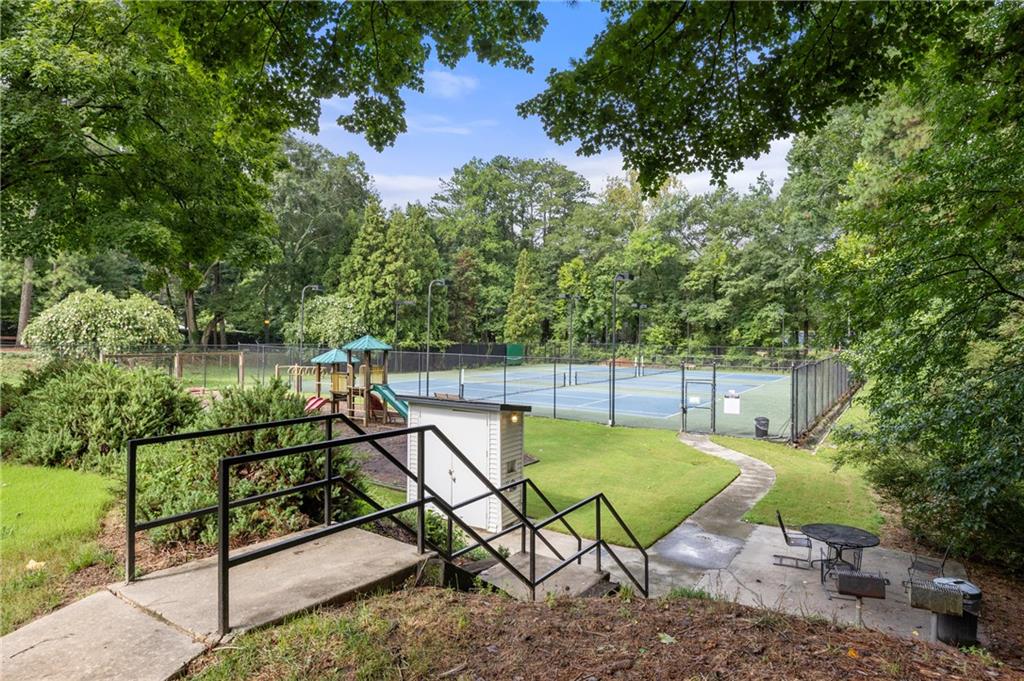 1 Bassett Hall Place NW