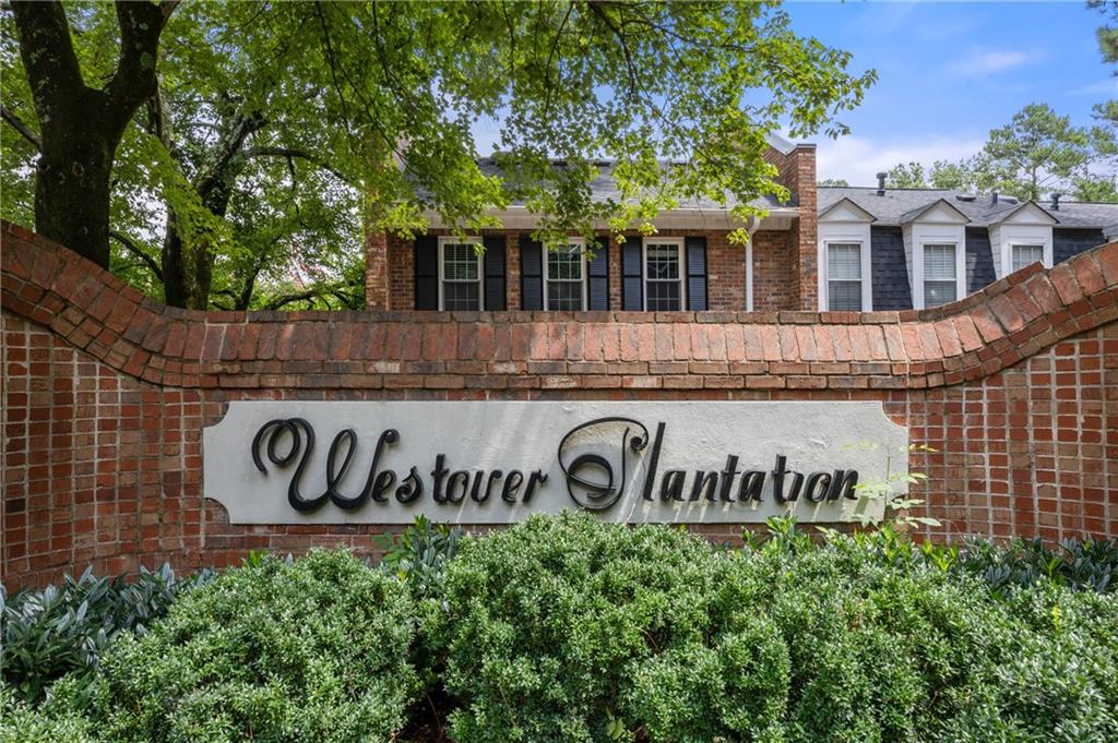 1 Bassett Hall Place NW