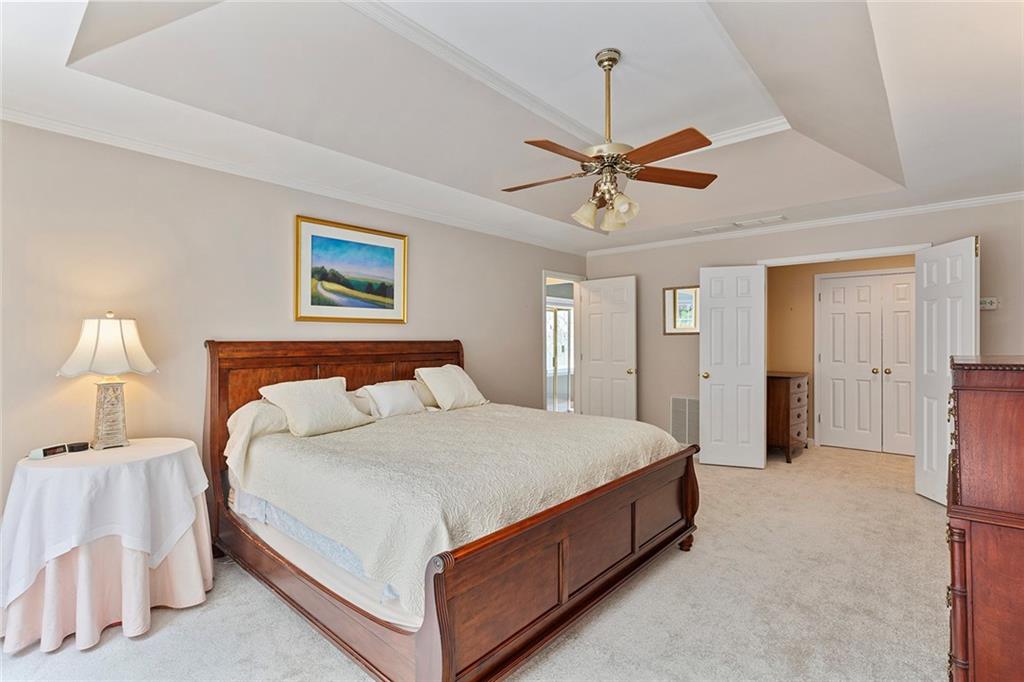 765 Glenridge Close Drive