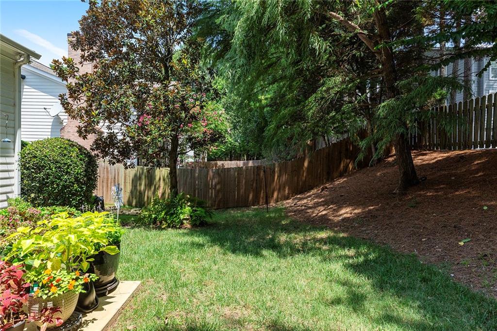 765 Glenridge Close Drive