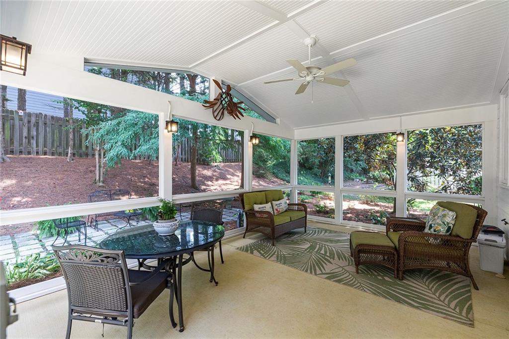 765 Glenridge Close Drive