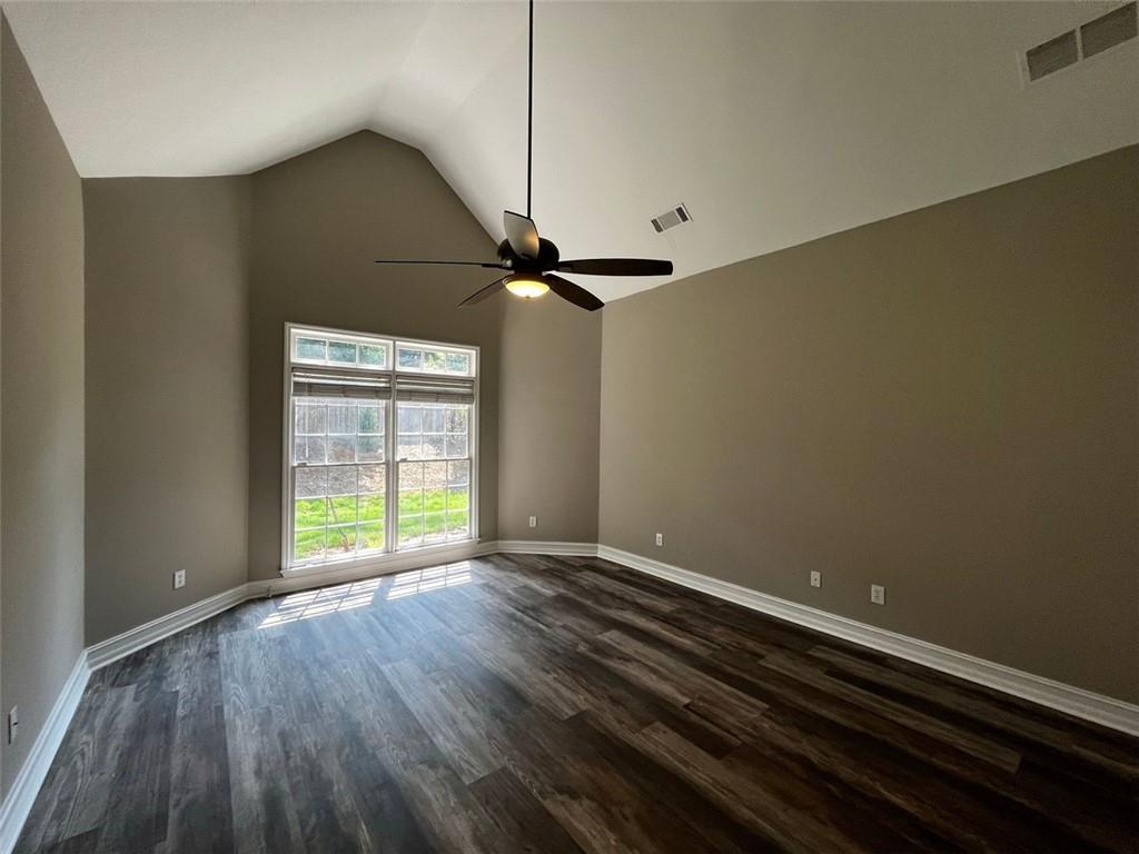 345 CREEKSIDE Drive