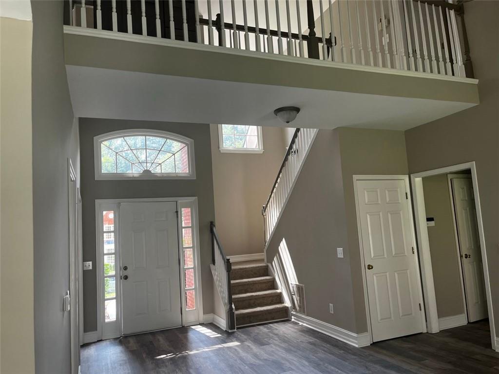 345 CREEKSIDE Drive
