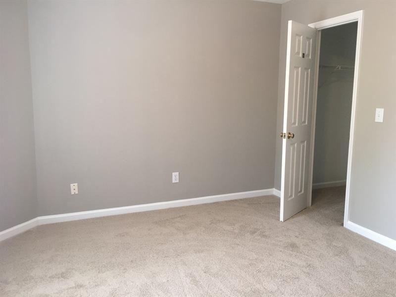 345 CREEKSIDE Drive