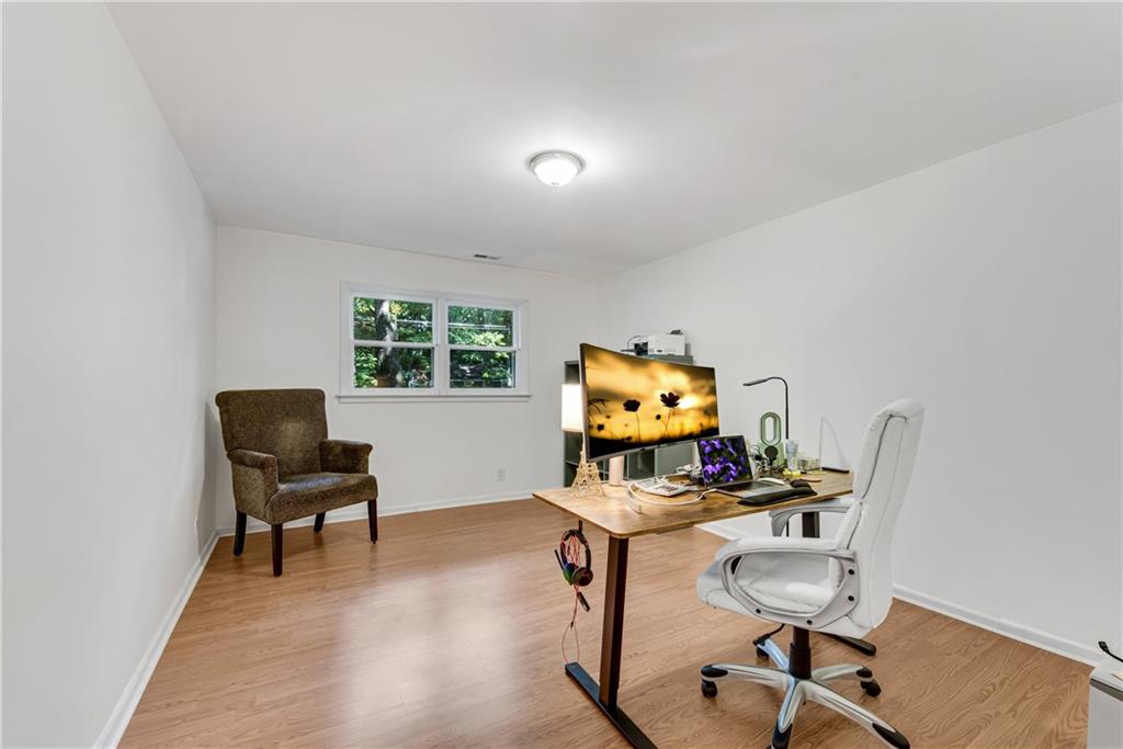 3929 Menlo Drive