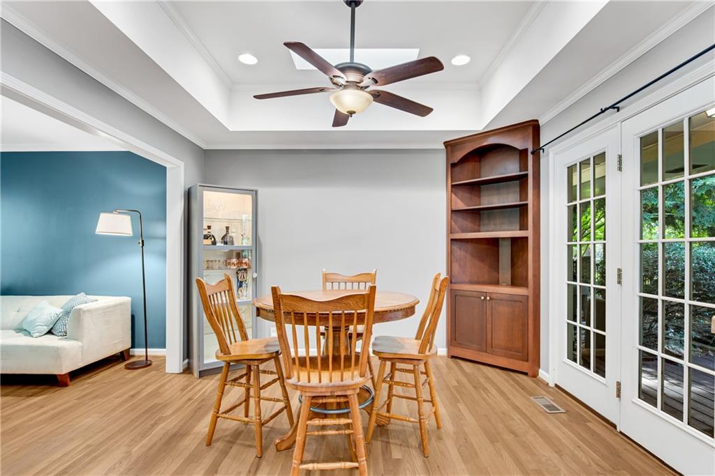 3929 Menlo Drive