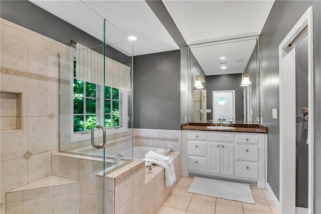 3929 Menlo Drive