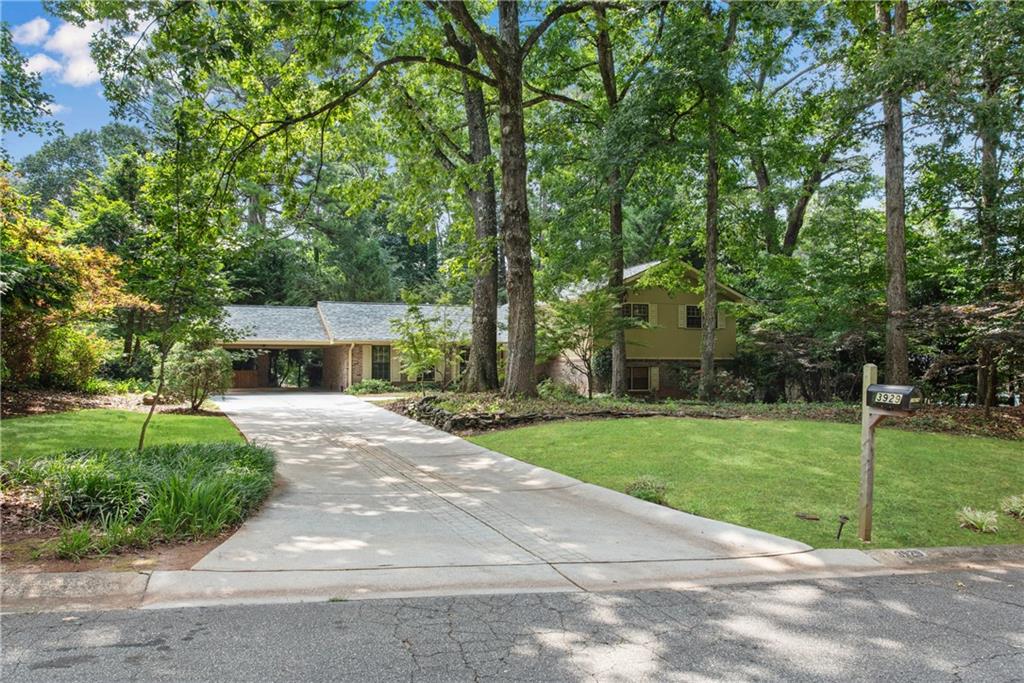 3929 Menlo Drive