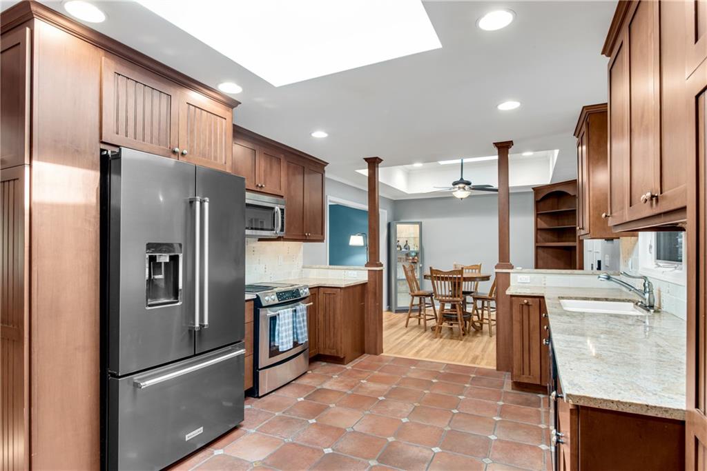 3929 Menlo Drive