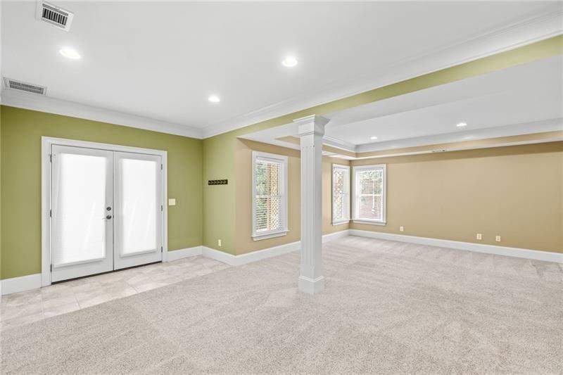 820 E Shore Drive