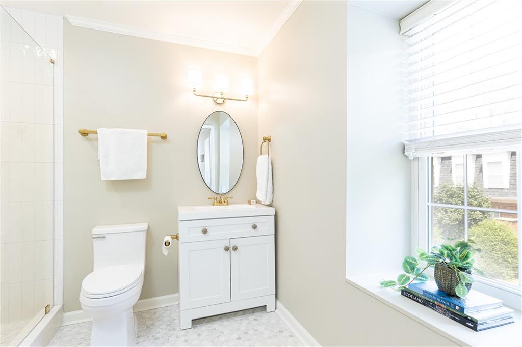 13 George Wythe Place NW
