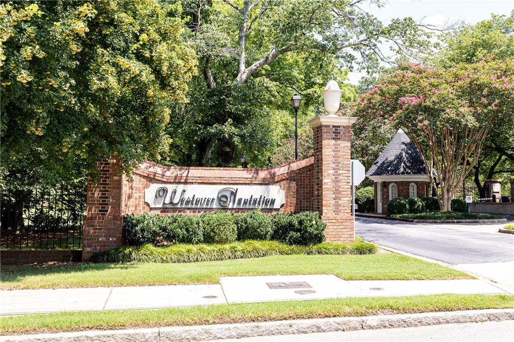 13 George Wythe Place NW