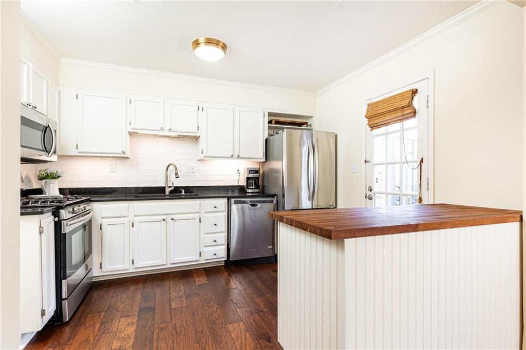 13 George Wythe Place NW