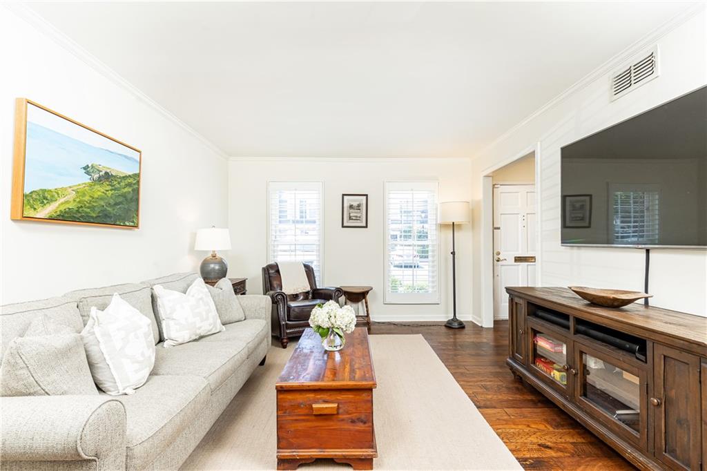 13 George Wythe Place NW