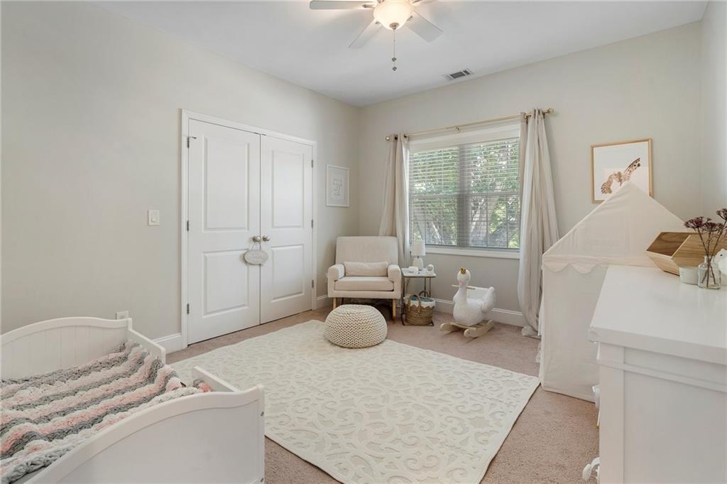 1117 Country Lane NE