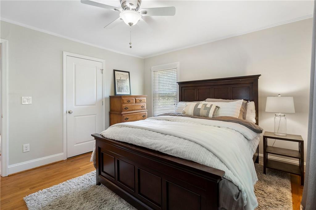 1117 Country Lane NE