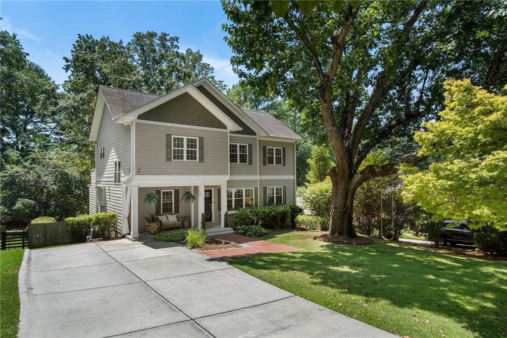 1117 Country Lane NE