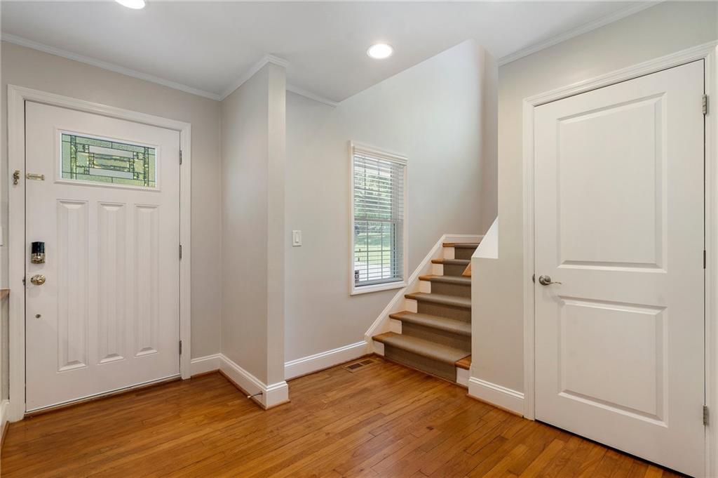 1117 Country Lane NE