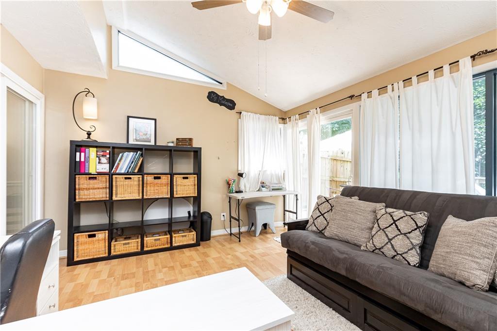 719 Anderson Walk