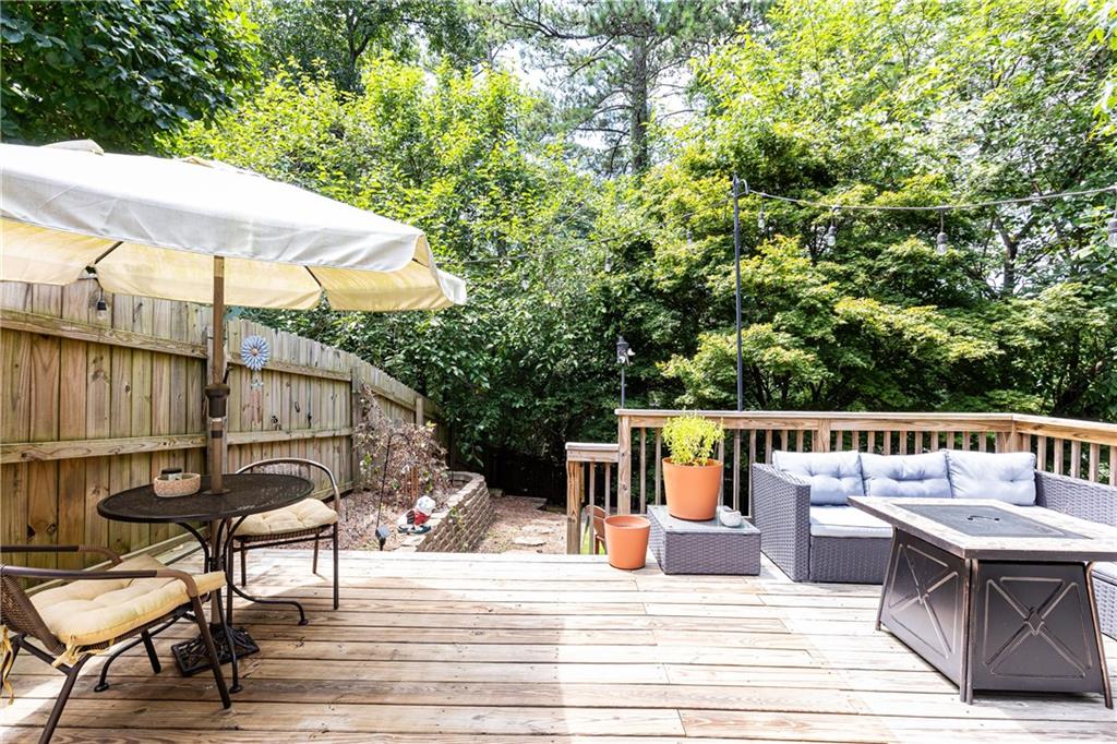 719 Anderson Walk