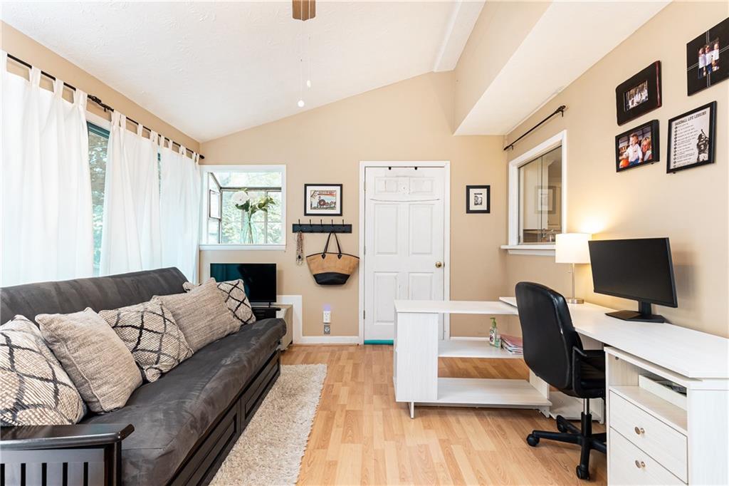 719 Anderson Walk