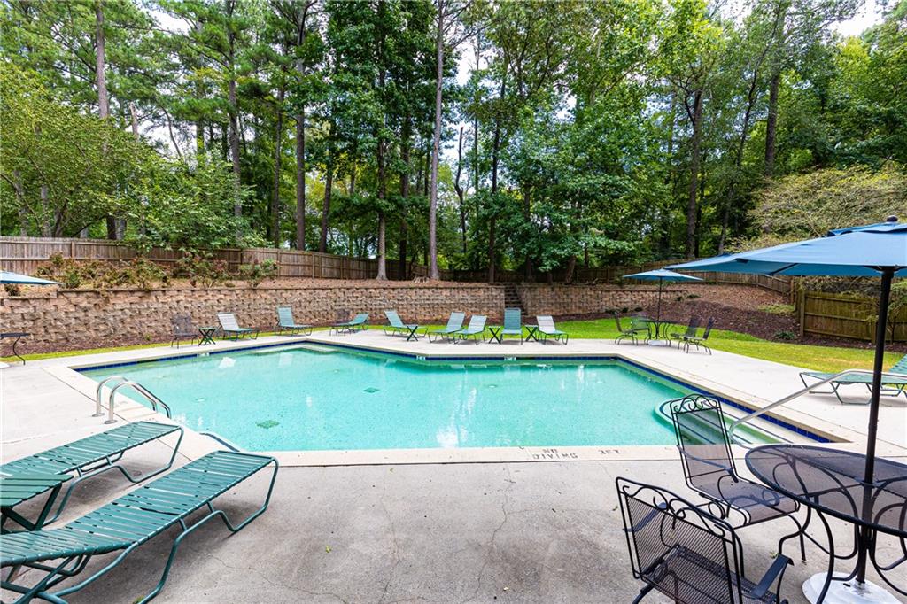 719 Anderson Walk