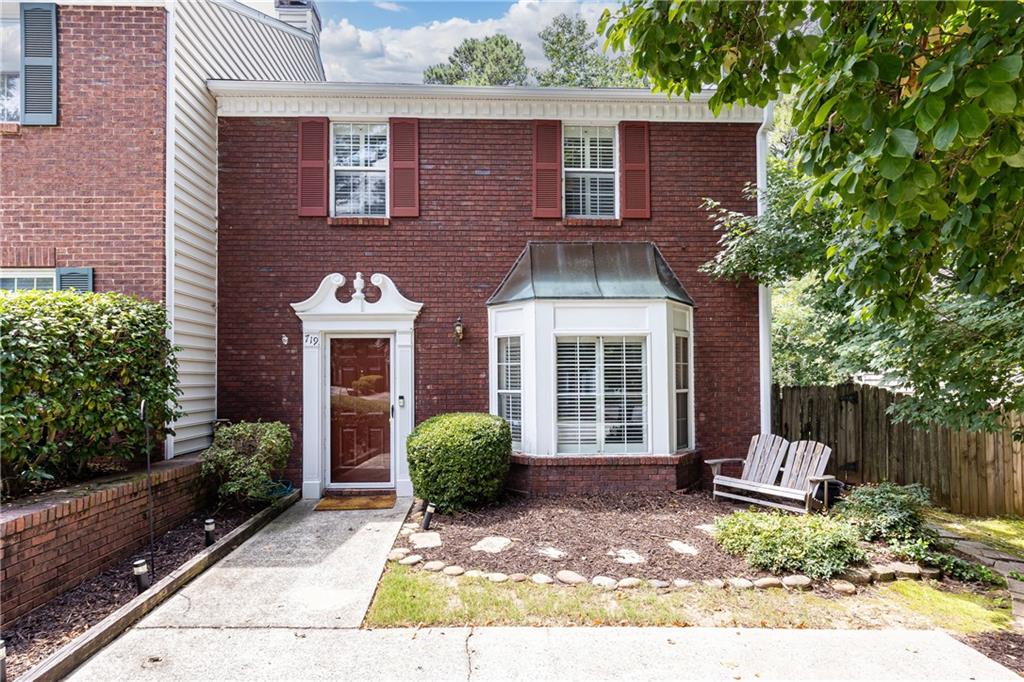 719 Anderson Walk