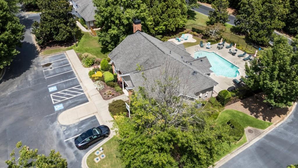 11102 Windrush Lane