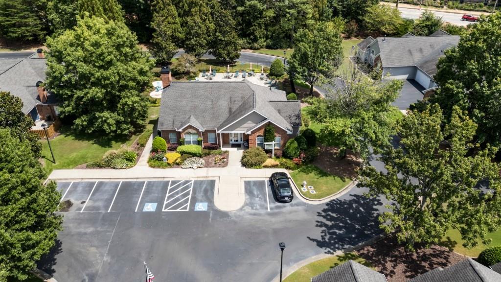11102 Windrush Lane