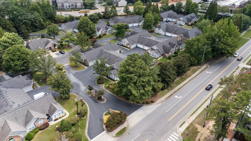 11102 Windrush Lane