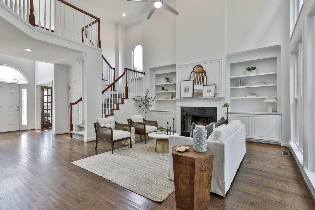 2213 Dunbar Trail