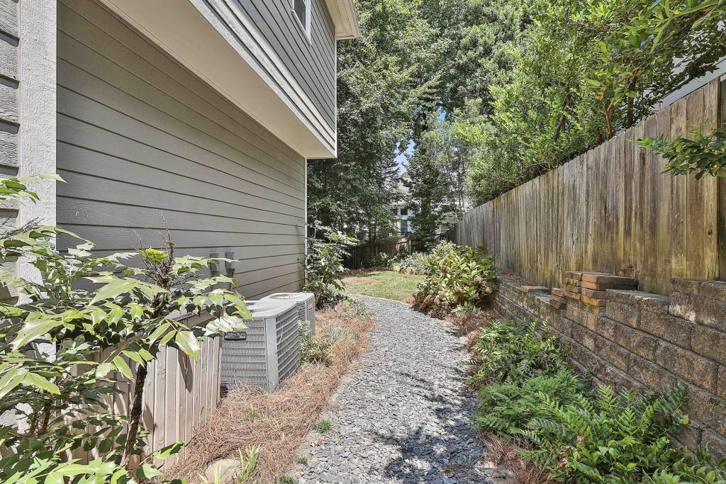 2213 Dunbar Trail
