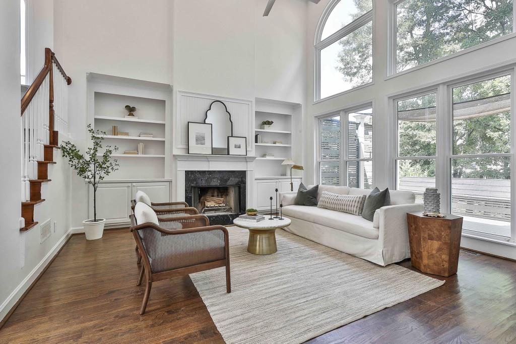 2213 Dunbar Trail