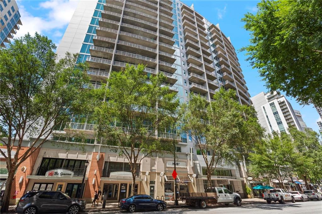 950 W Peachtree Street NW Unit 814