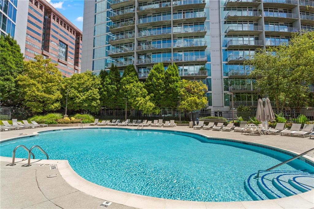 950 W Peachtree Street NW Unit 814