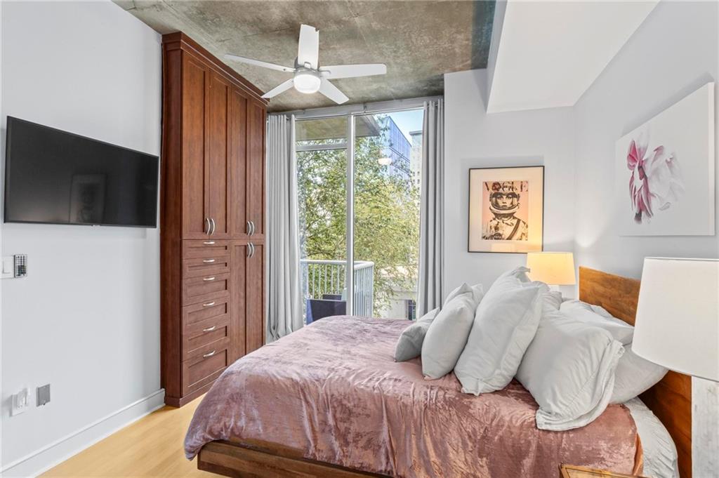 950 W Peachtree Street NW Unit 814