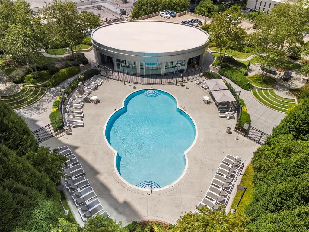 950 W Peachtree Street NW Unit 814