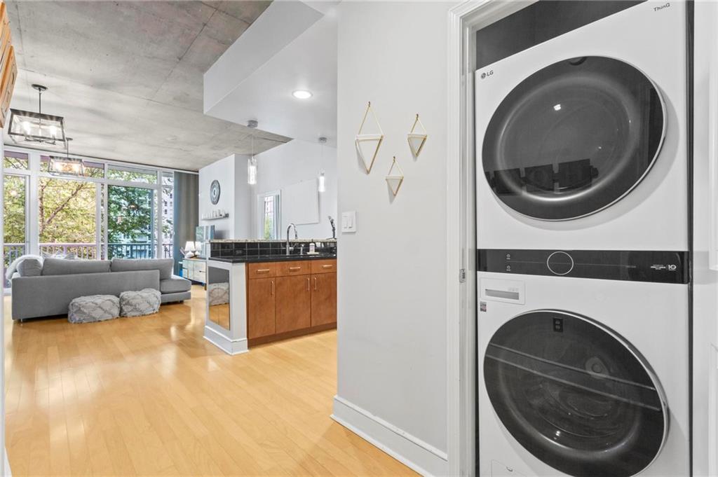 950 W Peachtree Street NW Unit 814