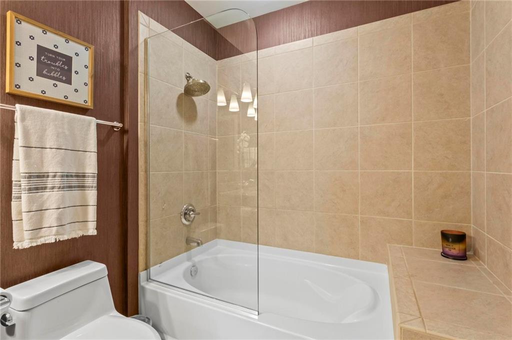 950 W Peachtree Street NW Unit 814