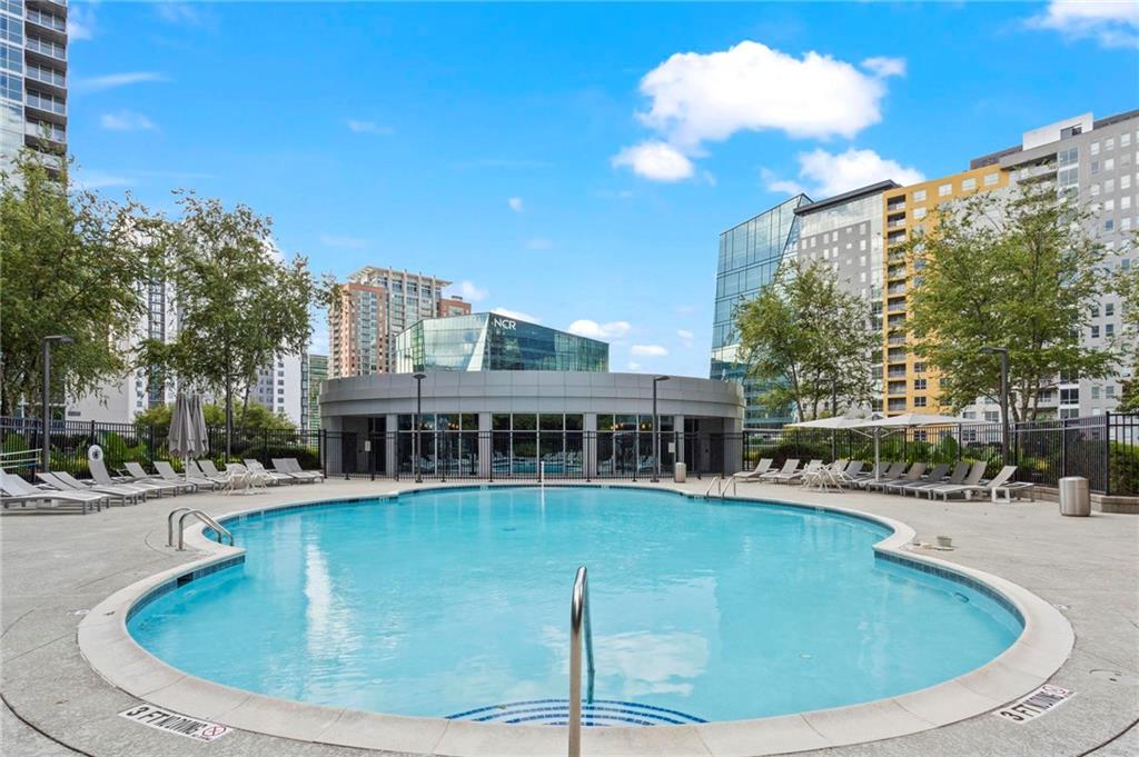 950 W Peachtree Street NW Unit 814