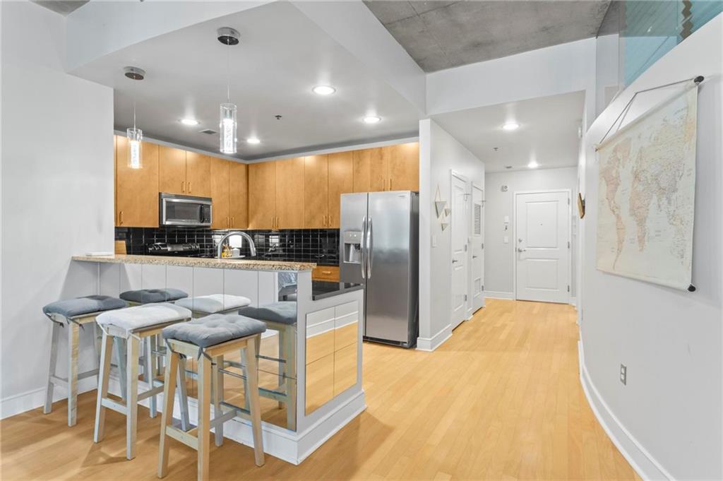 950 W Peachtree Street NW Unit 814